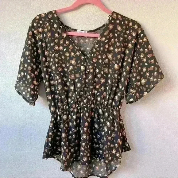 Sienna Sky New Leopard Top Sz xs - Picture 1 of 12